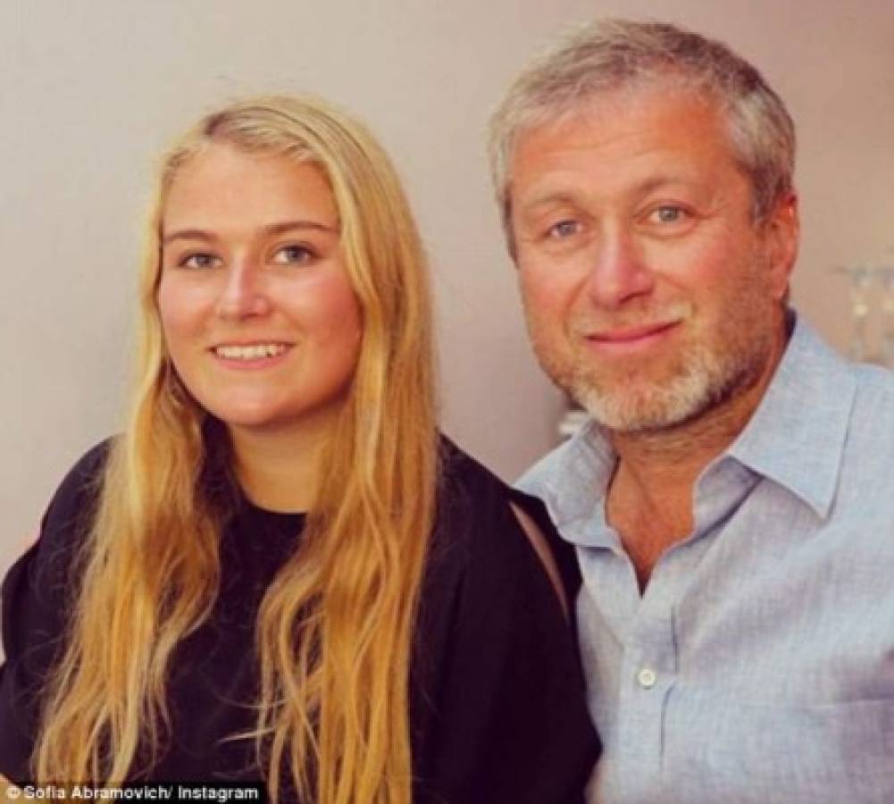 La espectacular hija del propietario del Chelsea, a quien nombran como la 'niña salvaje'