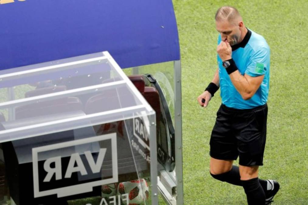 El VAR castiga a Croacia con un penal en la final contra Francia en Rusia 2018