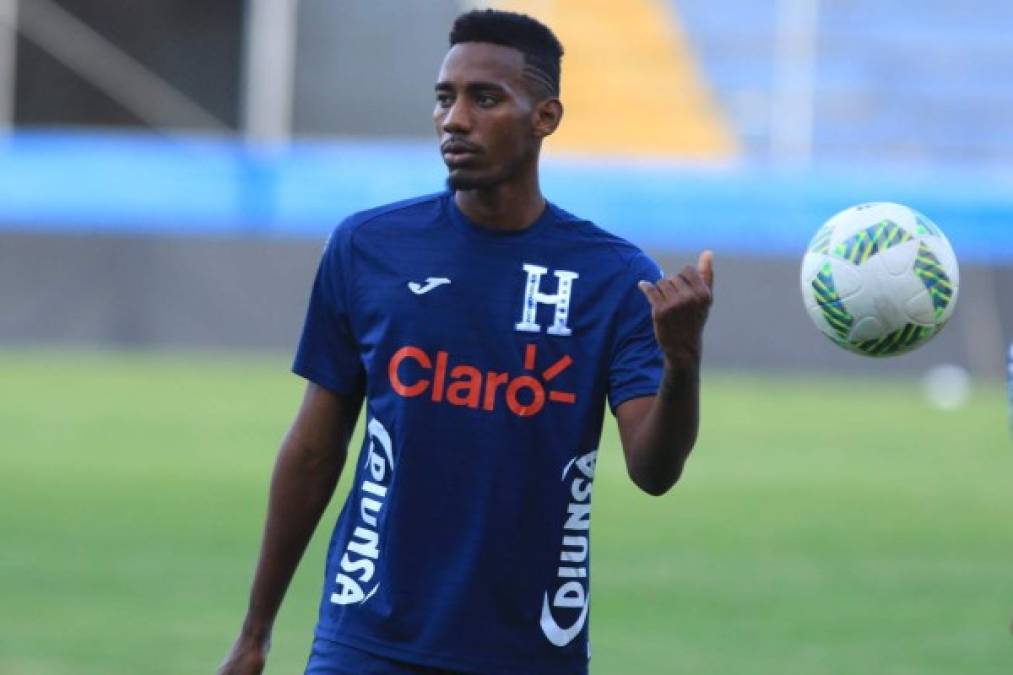 Bryan Róchez, primer convocado por Fabián Coito tras anuncio de su club