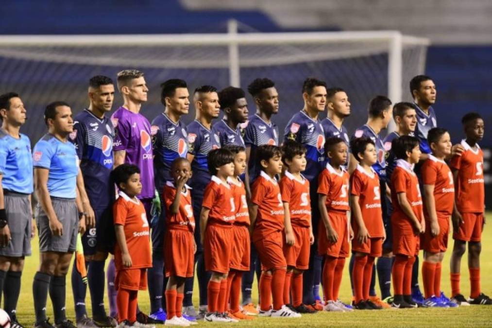 La Concacaf no está ayudando al fútbol de Honduras, está matando sus sueños