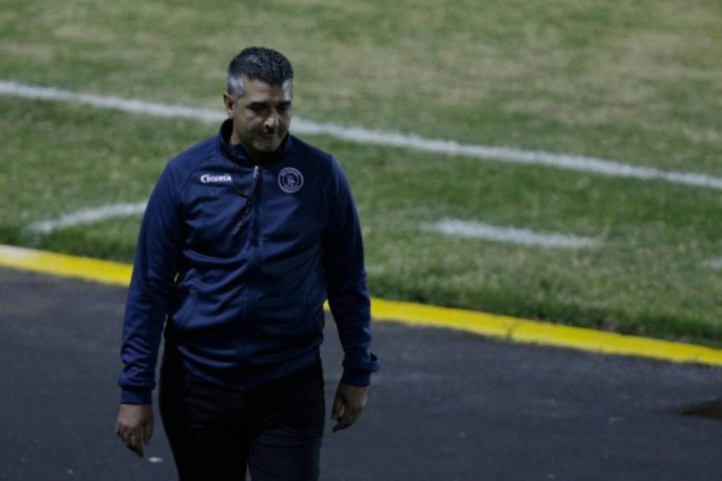 'Dos finales perdidas y la eliminación contra Olimpia, desnudan la gestión de Diego Vázquez en Concacaf'