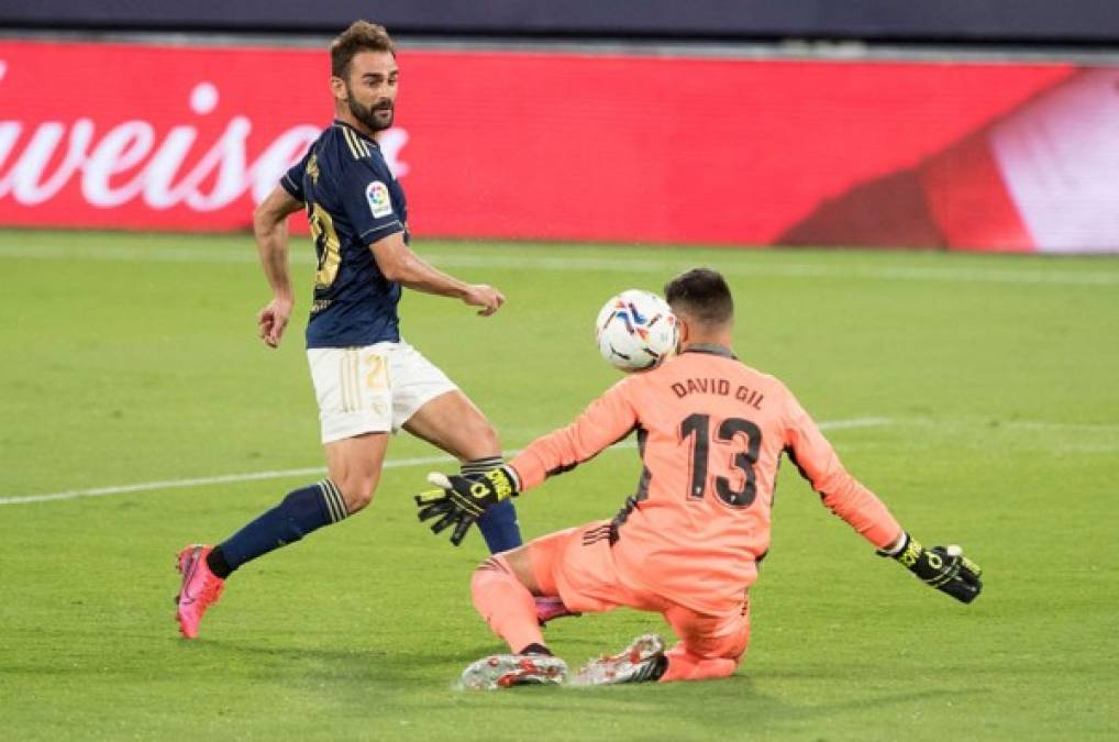 Cádiz pierde ante Osasuna en el debut de Liga Española y 'Choco' Lozano ingresó hasta el 77