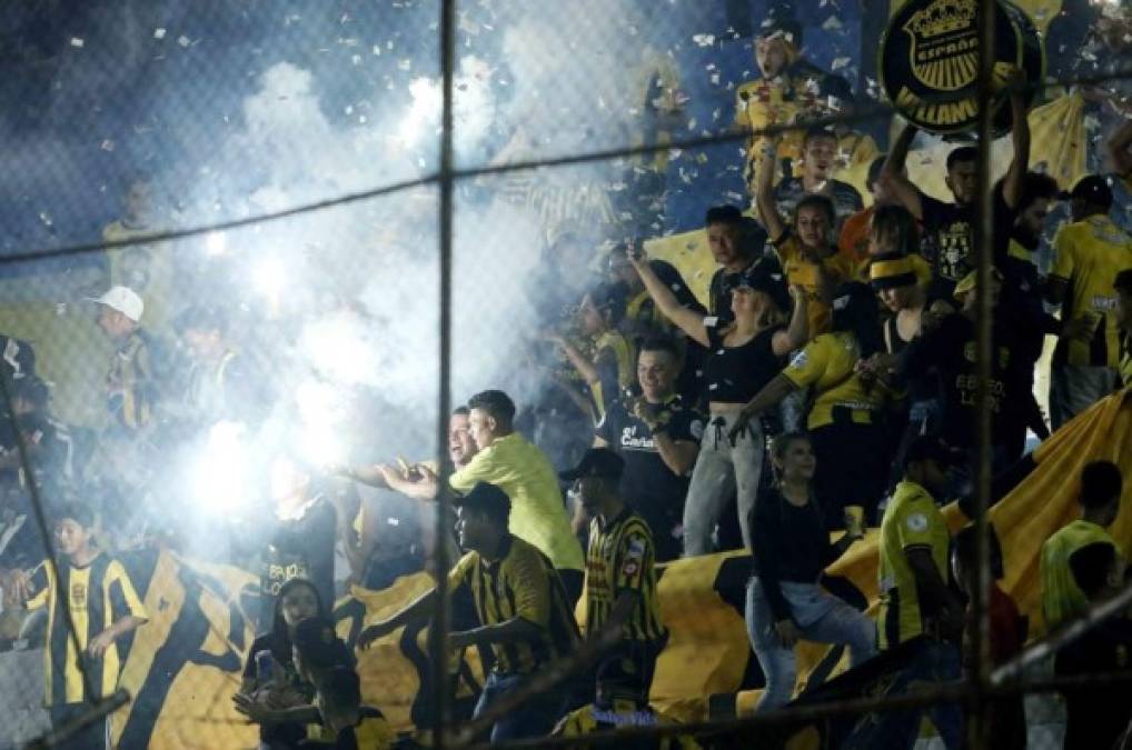 Liga Nacional solicitó a Sinager la aprobación para jugar con público la fase final del Clausura 2021