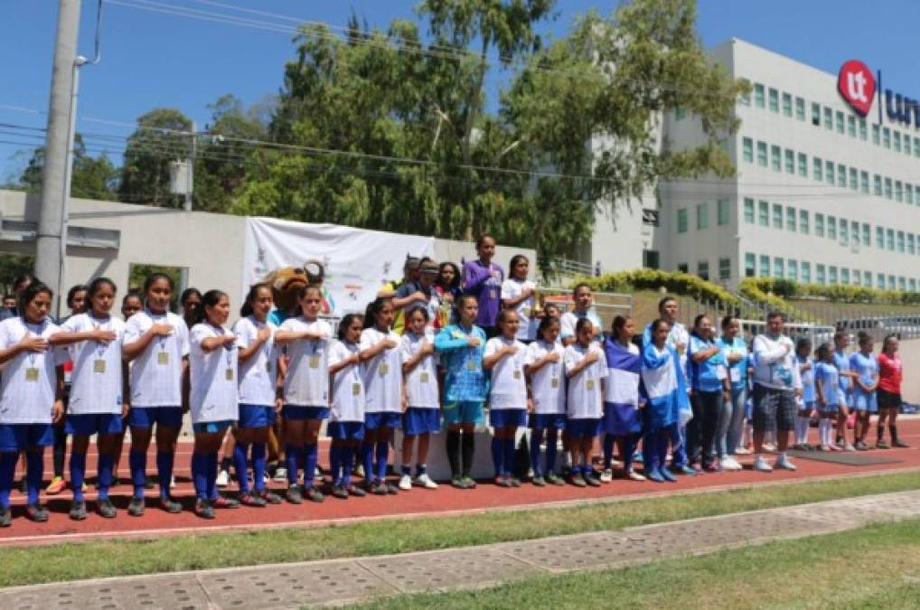 Honduras tiene a sus 'niñas de oro” de los juegos Codicader 2019