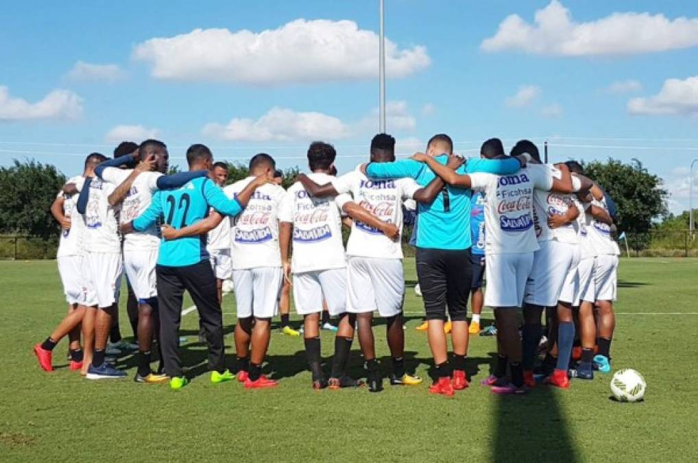 La Selección de Honduras entrena en Houston pensando en El Salvador