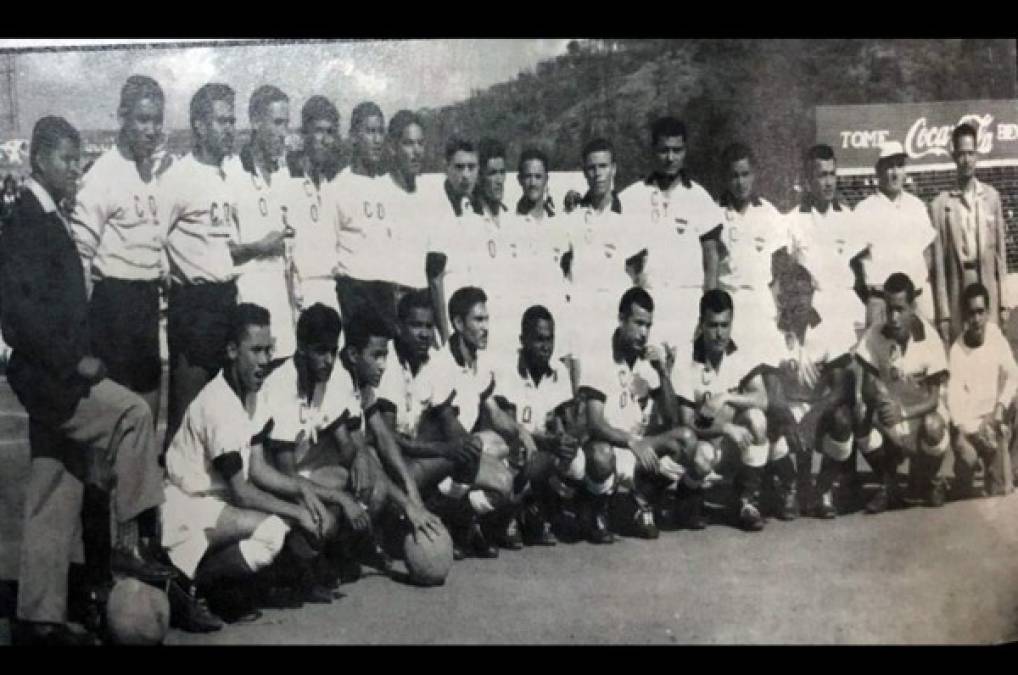 El blog de Elmer López: 'La historia del fútbol hondureño registra que Olimpia ha ganado cuatro tricampeonatos'