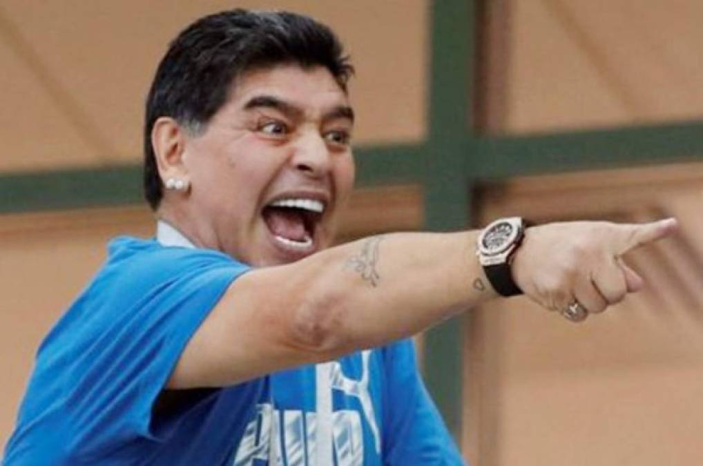 La FIFA castiga a Maradona por comportamiento vergonzoso