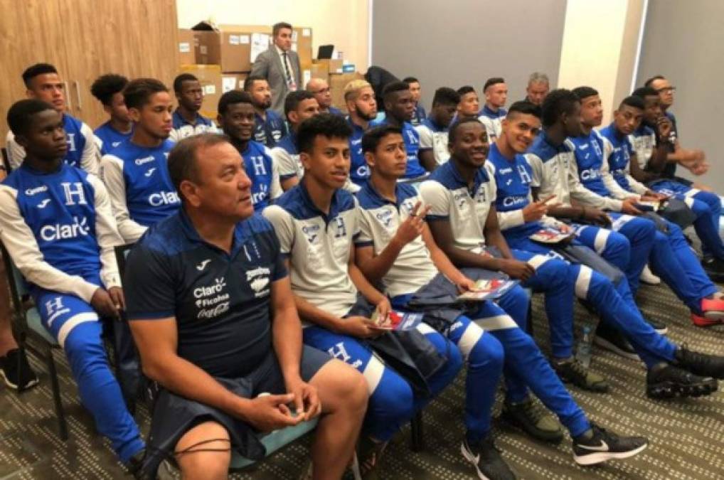 Selección Sub-20 de Honduras recibe charla de FIFA previo a su debut en Polonia