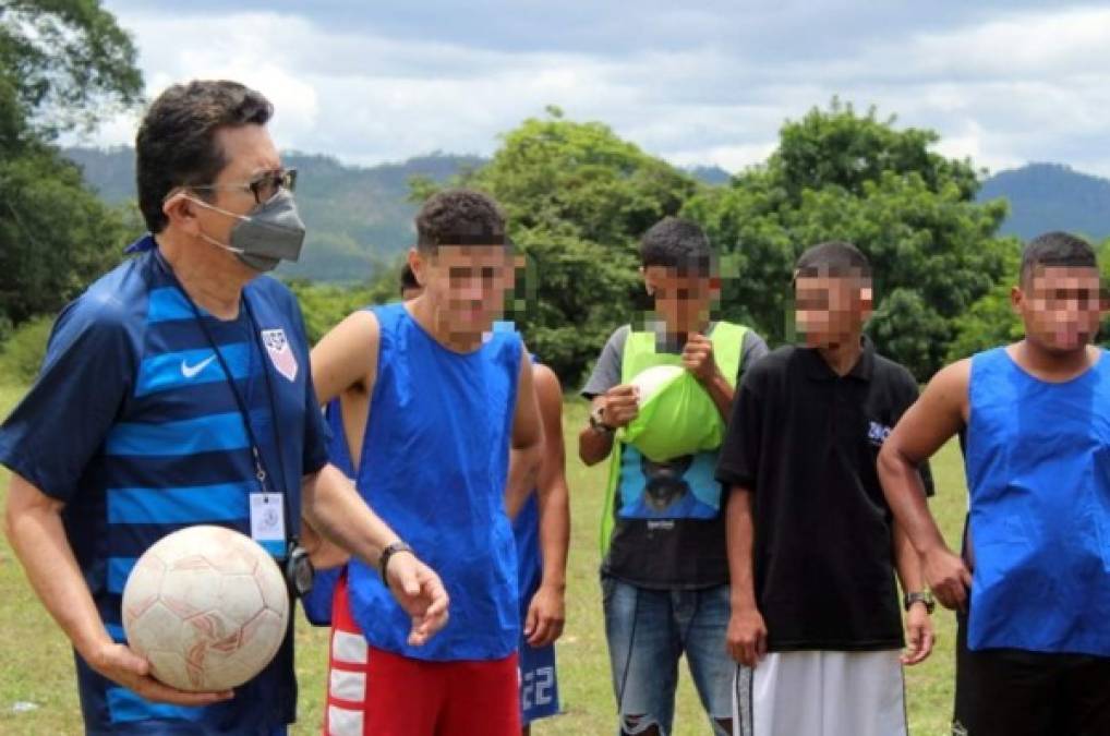 Miguel Escalante lidera proyecto de INAMI que utiliza el fútbol como herramienta para la prevención de la violencia