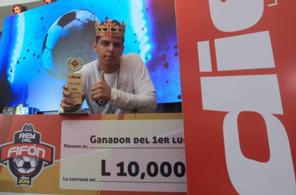 Cristopher Grant se corona campeón del Rey del Fifón Diez 2019 en Tegucigalpa