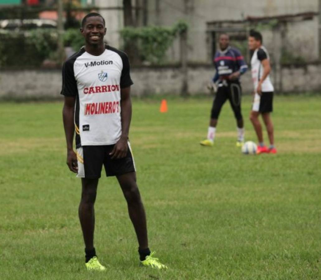 ¡ENORME! Los futbolistas que hizo debutar en Liga Nacional Héctor Vargas