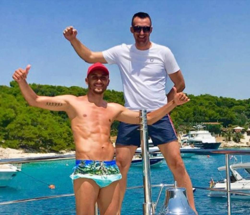 ¡Vaya vacaciones! La espectacular figura de Keylor Navas y Andrea Salas en sus días libres