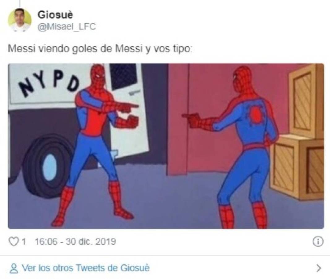 Messi viendo goles de Messi: Los crueles memes de la imagen viral del crack del Barcelona