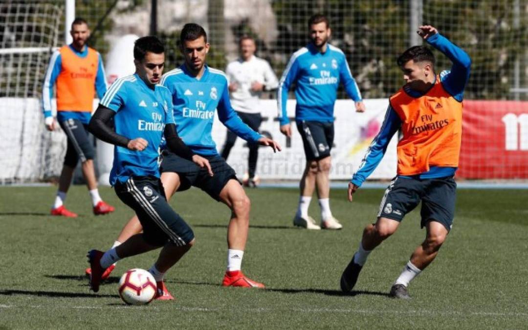 FOTOS: El cariño a Benzema, la primera charla y el aplauso a Ramos en el primer entrenamiento de Zidane en el Real Madrid