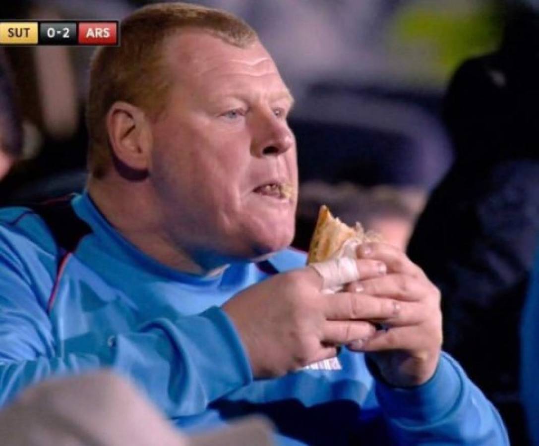 El portero más gordo del mundo se robó el show durante el Sutton vs Arsenal
