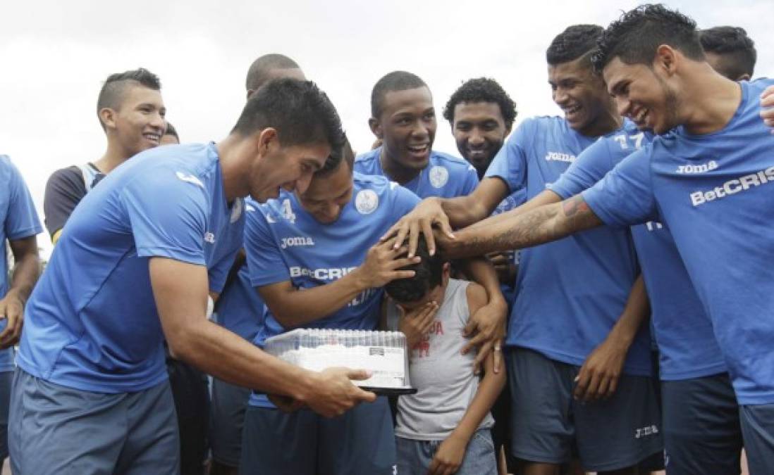 Motagua le cumple sueño a niño de 10 años