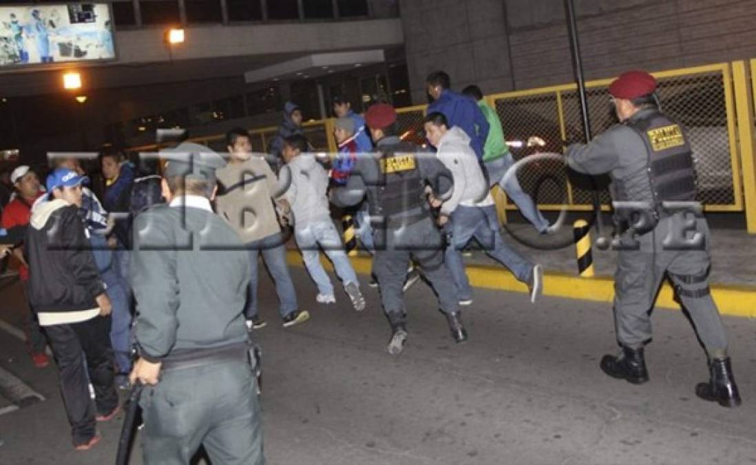Jugadores del Barcelona de Ecuador fueron agredidos a su llegada a Lima