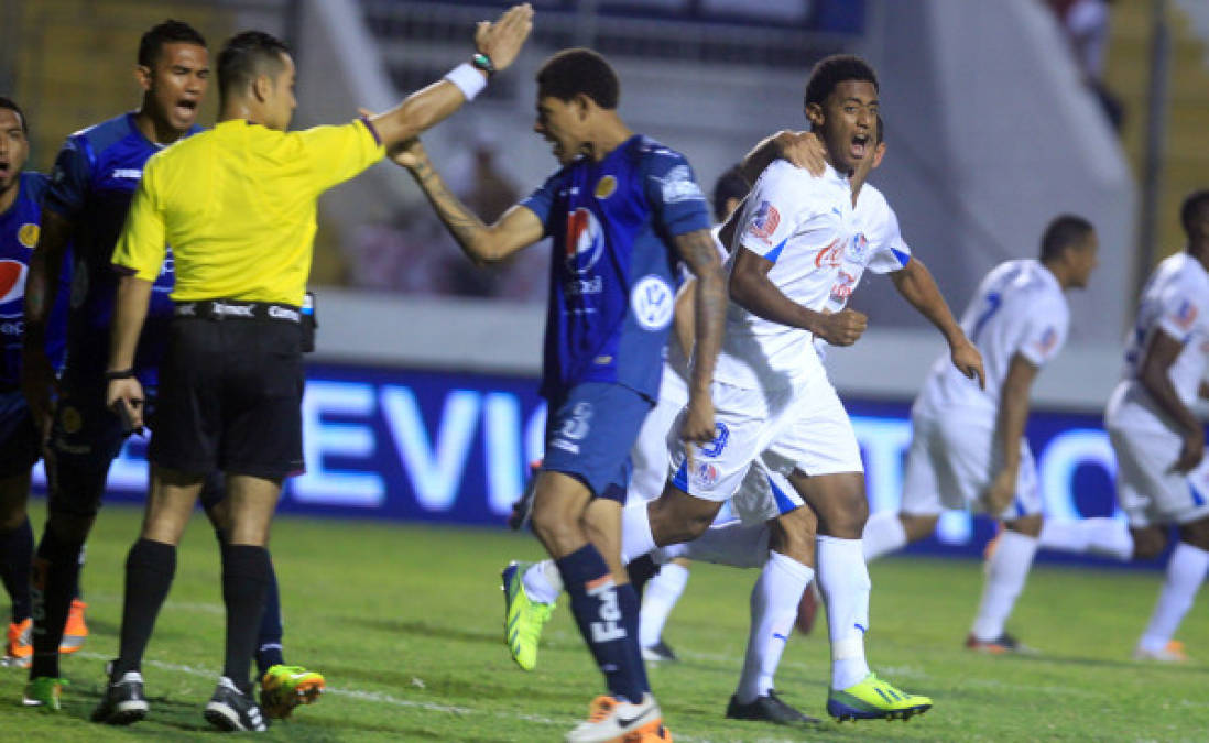 Olimpia derrota al Motagua con gol polémico