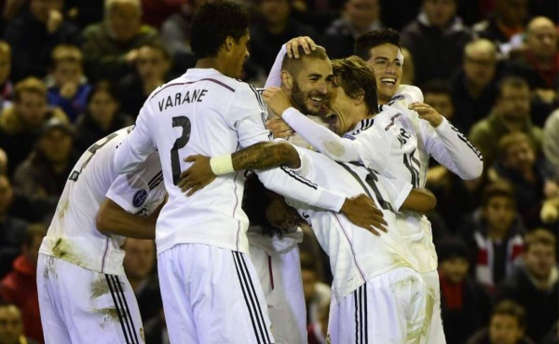 Real Madrid golea al Liverpool en su visita a Anfield