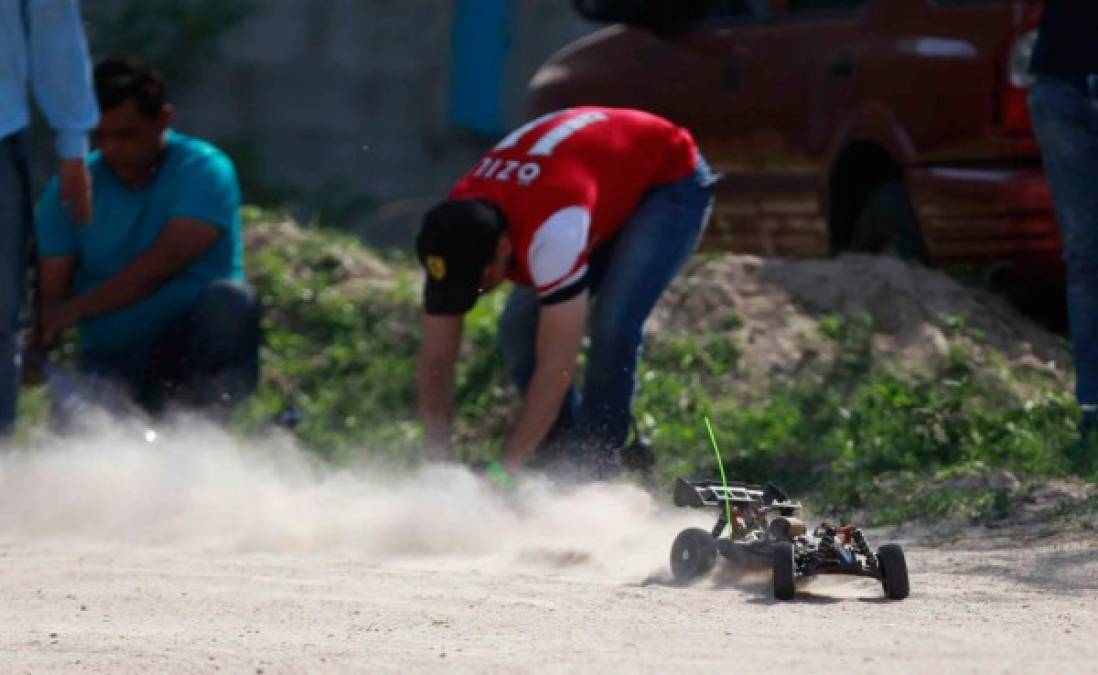 La Expo Xtrema en 4X4 inicia con mucho colorido