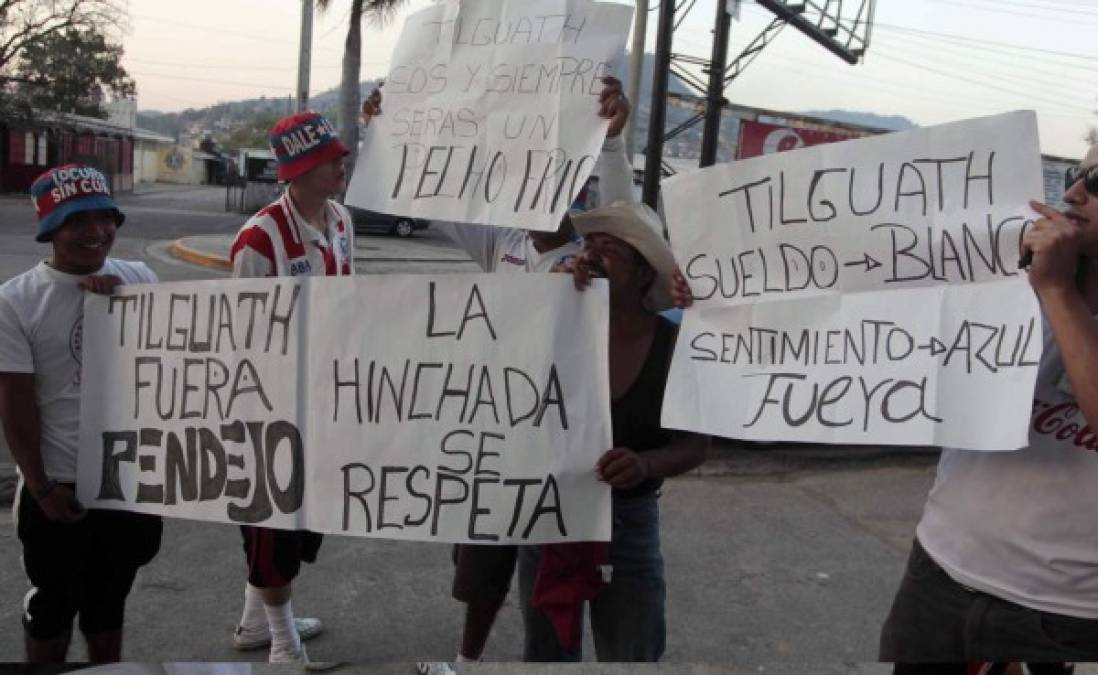 Ultras quieren fuera del Olimpia a Reinaldo Tilguath