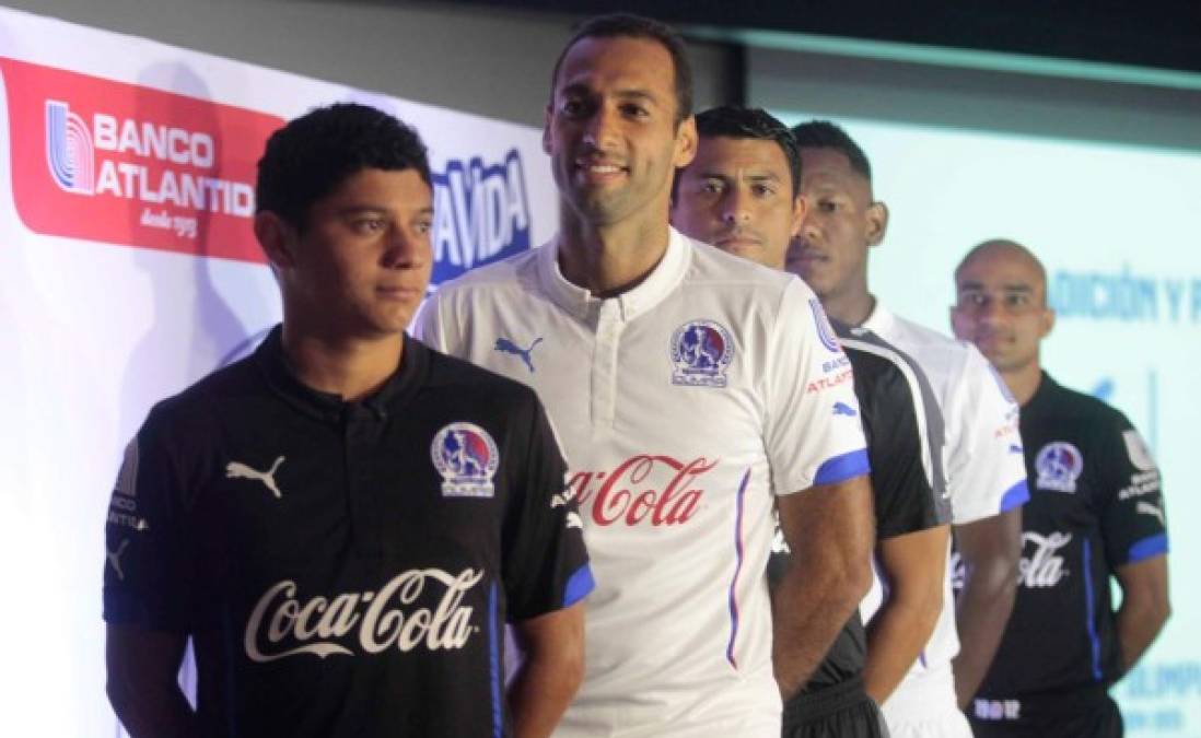 El Olimpia presentó su nueva camiseta para el Torneo Apertura