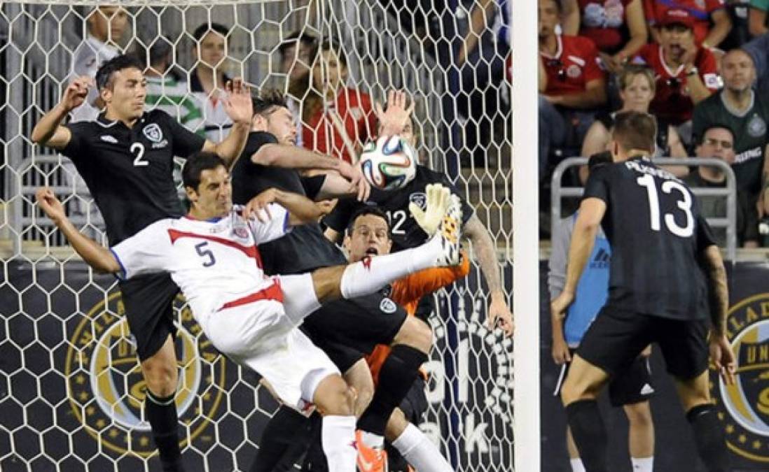 Costa Rica despide los amistosos con un empate ante Irlanda