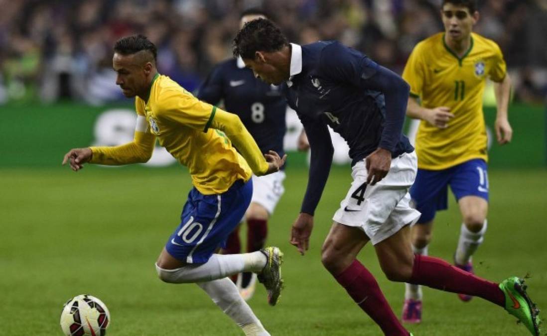 Brasil remonta y vence categóricamente a Francia en París