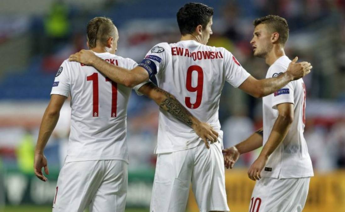 Polonia y Lewandowski destroza a Gibraltar en su debut oficial