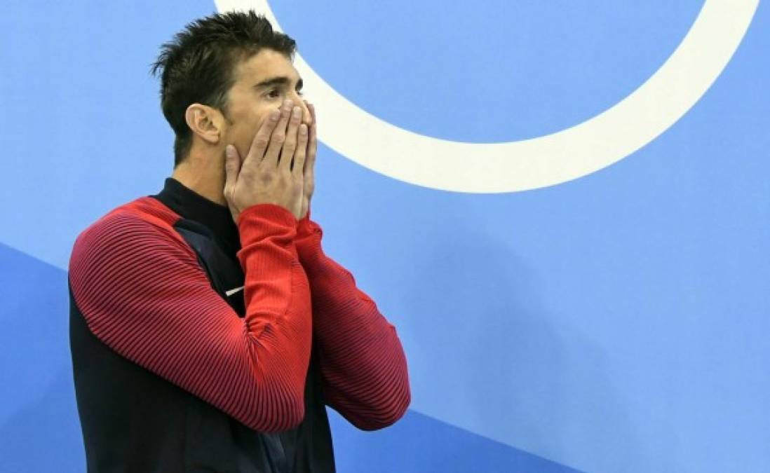 Michael Phelps gana medalla de plata en 100m mariposa