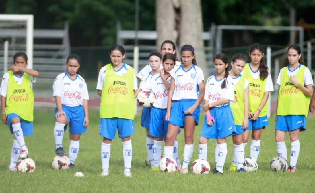 Sub 15 femenina de Honduras se va al Gran Caimán