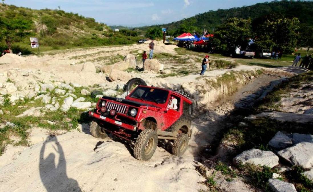 La Expo Xtrema en 4X4 inicia con mucho colorido