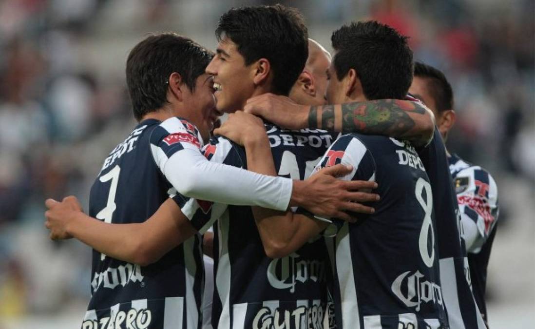 Pachuca bautiza con goleada al Real España en Liga de Campeones