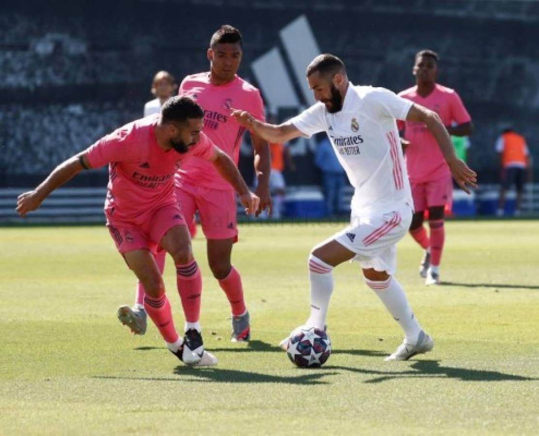 Real Madrid presume su nuevo uniforme en un 'colectivo' y Zidane da pistas de su 11 ante el City