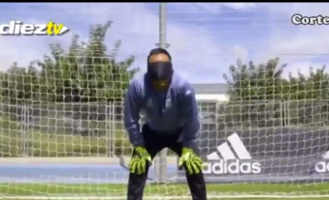 VÍDEO: Keylor Navas detiene un penal con los ojos vendados