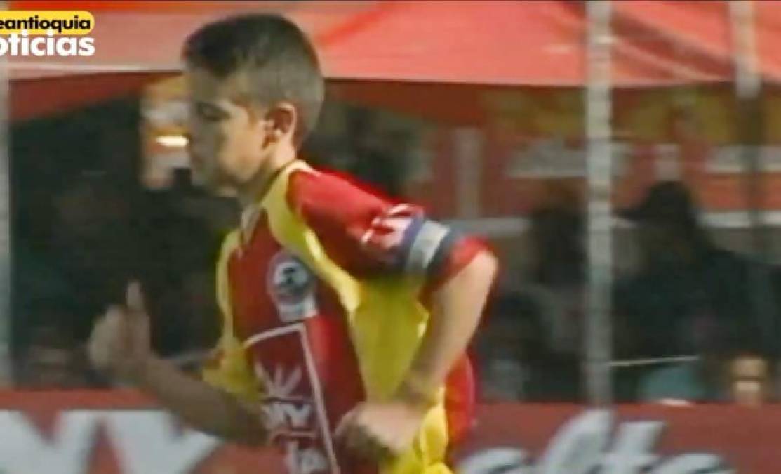 VIDEO: Con tan sólo 12 años, James ya brillaba en el fútbol