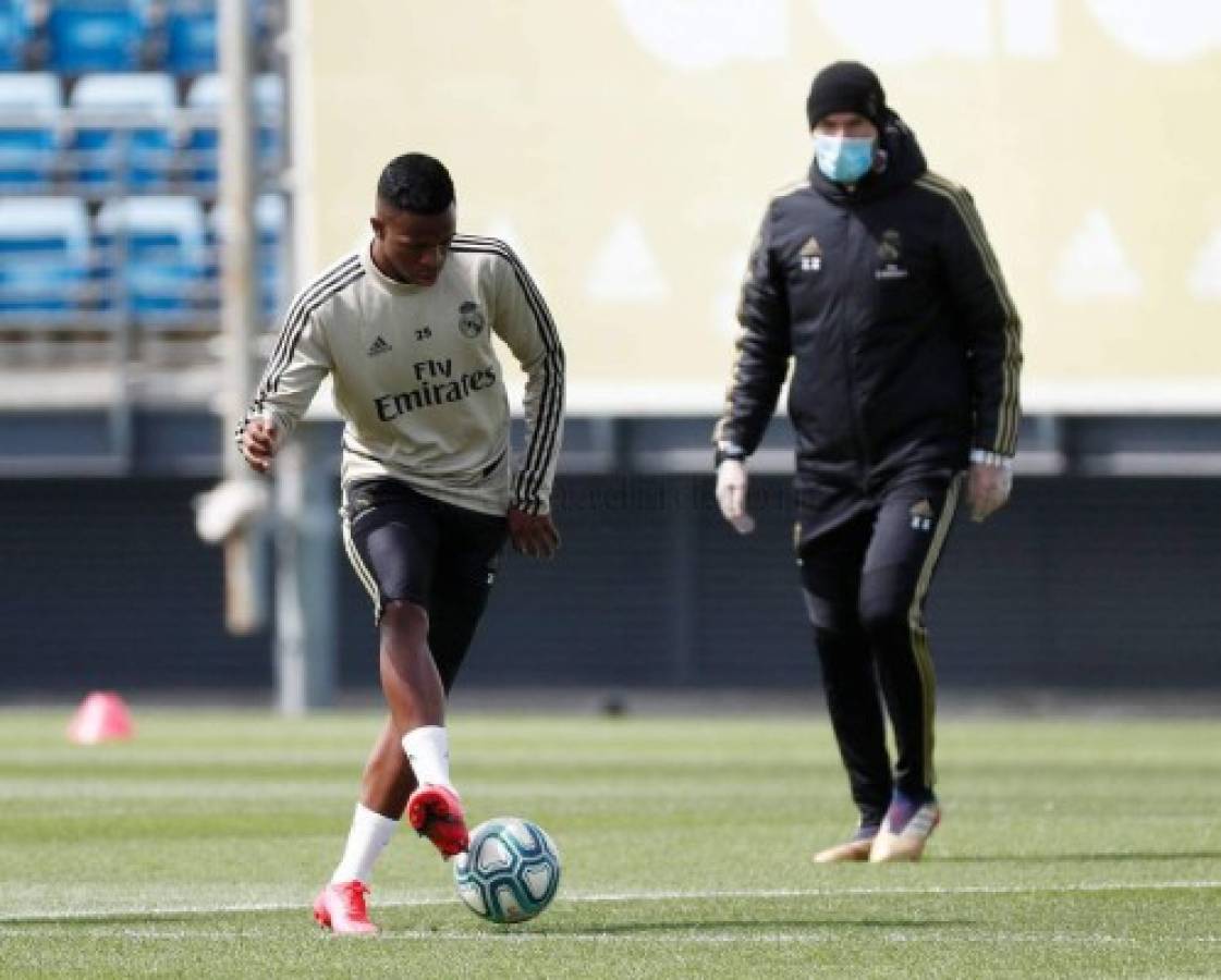 Solo uno con mascarilla: Real Madrid regreso a los entrenamientos con nuevos looks y sin protección