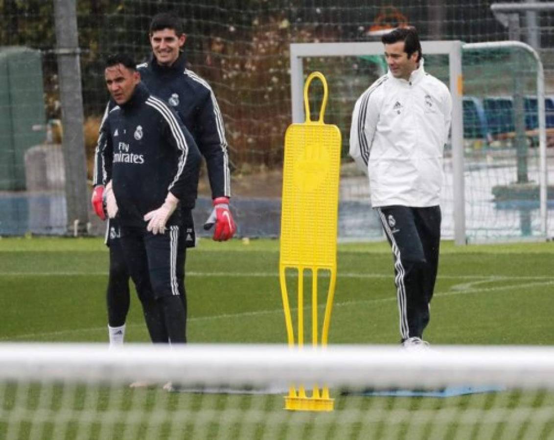 Con frío y tensión: Así fue el primer entrenamiento de Santiago Solari en el Real Madrid