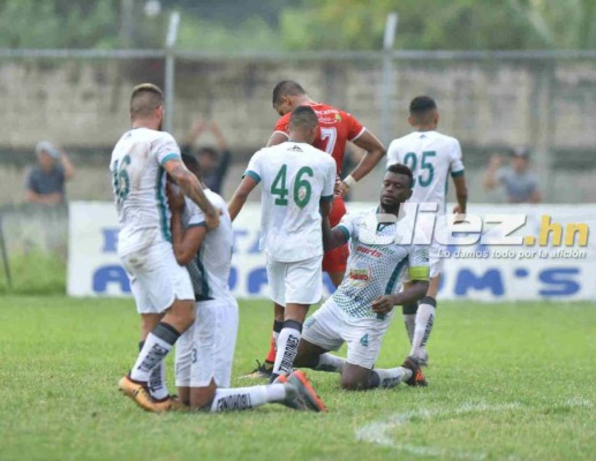 Las desgarradoras fotos de jugadores y afición del Real Sociedad tras el descenso