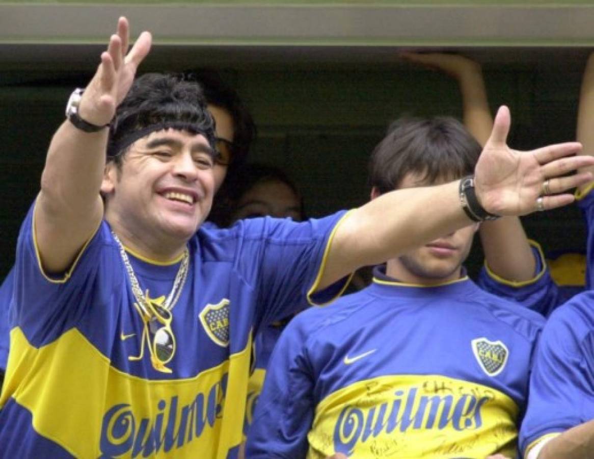 ¡Un hincha más! Las mejores fotos de Diego Maradona apoyando a Boca Juniors