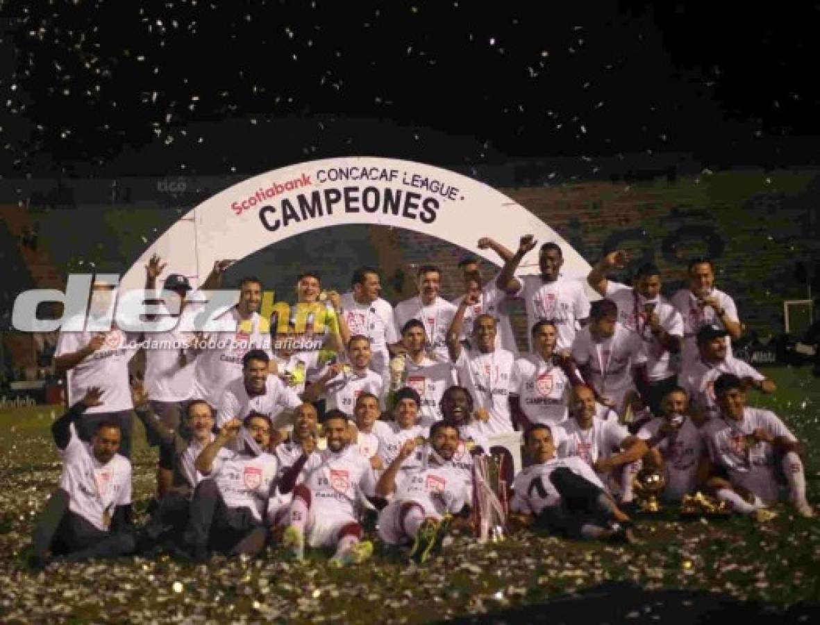 Eufórica celebración del Saprissa al coronarse campeón de la Liga Concacaf 2019