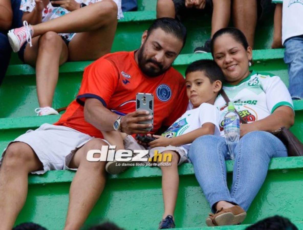 ¡Fiestón en el Puerto! Los gestos de Diego Vázquez y la belleza en el Platense-Motagua