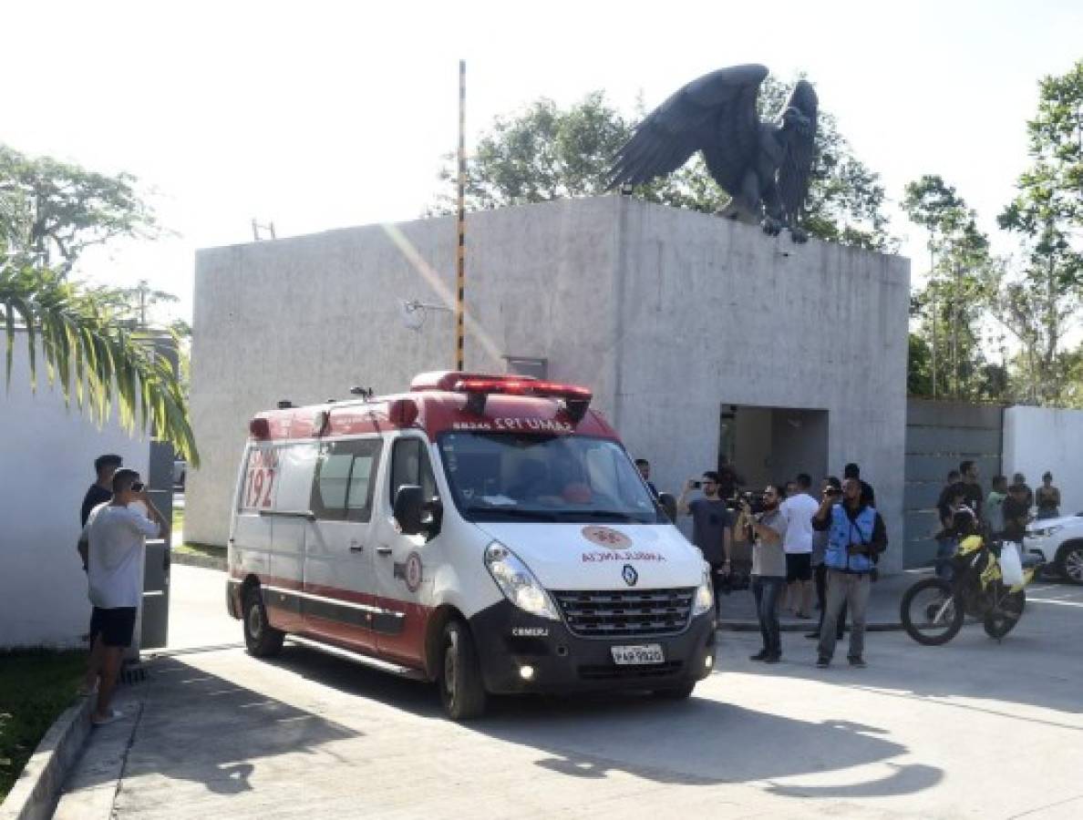 Desgarradoras imágenes: Tristeza y llanto en complejo del Flamengo tras voraz incendio