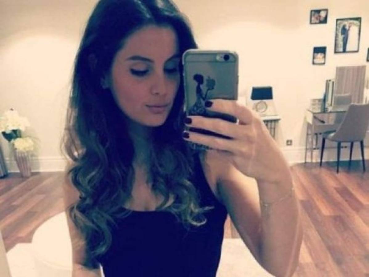 ¡Apoyo especial! La hermosa Marine Lloris, esposa del portero de la selección de Francia