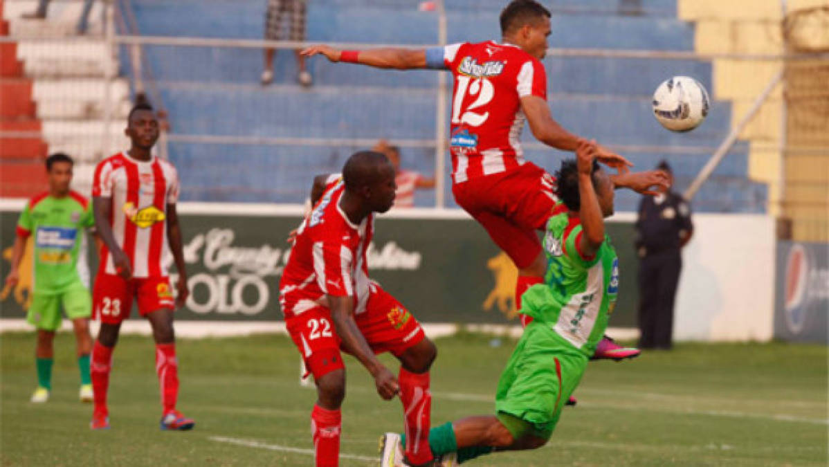 VIDEO: Polémica al final del juego en La Ceiba Vida-Marathón