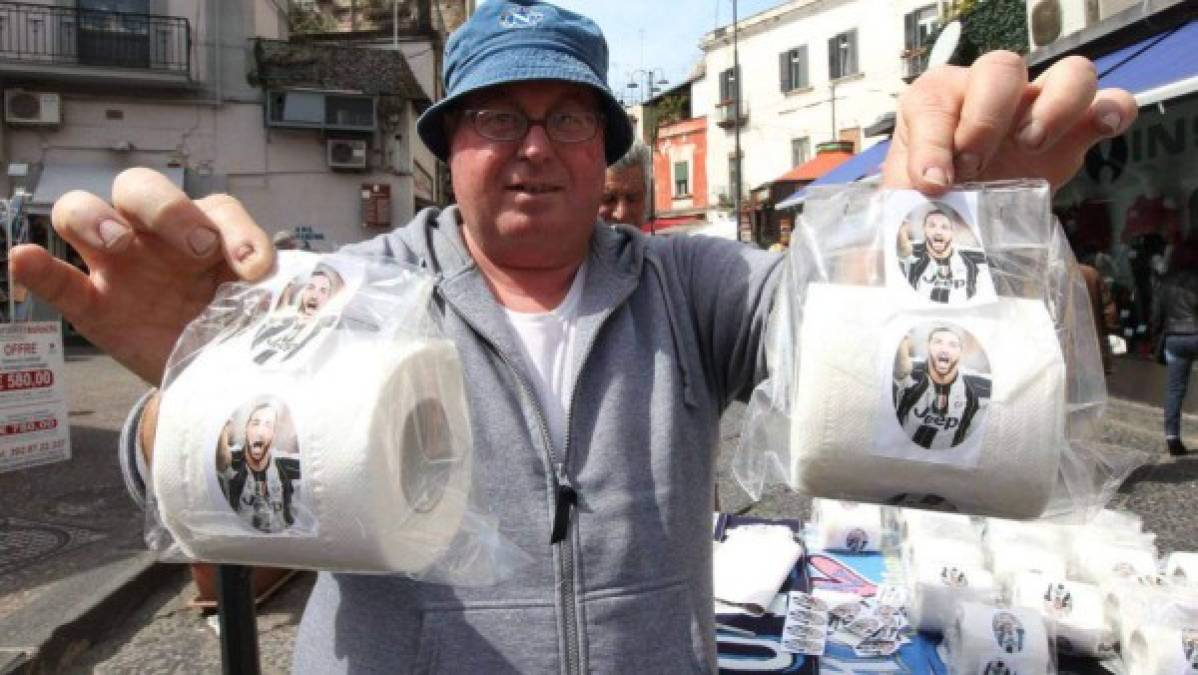 En Nápoles venden papel higiénico con la imagen de Cristiano Ronaldo
