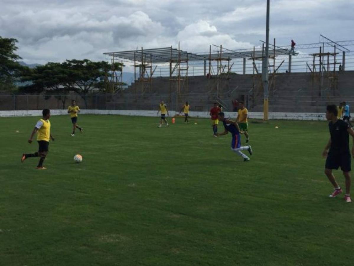 Olanchito pone mano en su estadio para que Social Sol vuelva a Primera