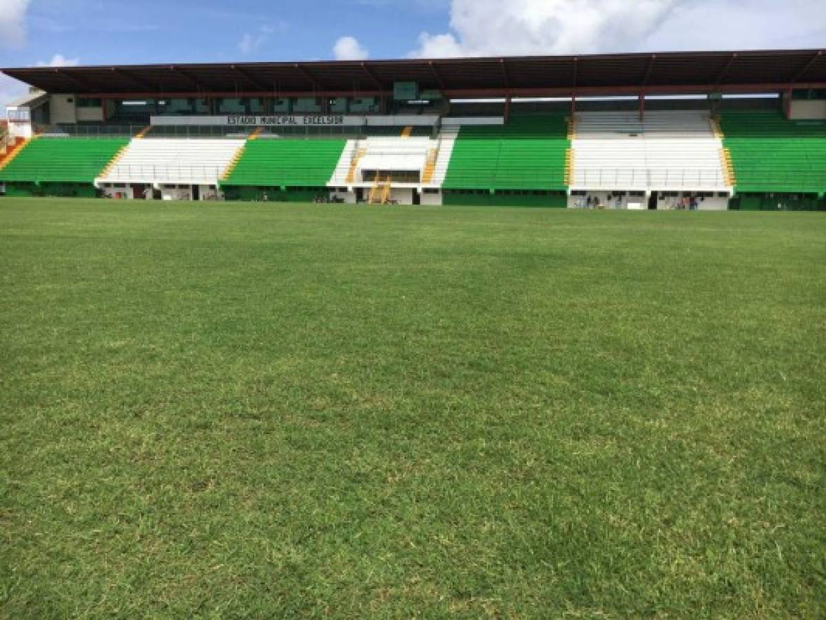 Así embellecen el estadio Excélsior de Puerto Cortés para Liga Concacaf