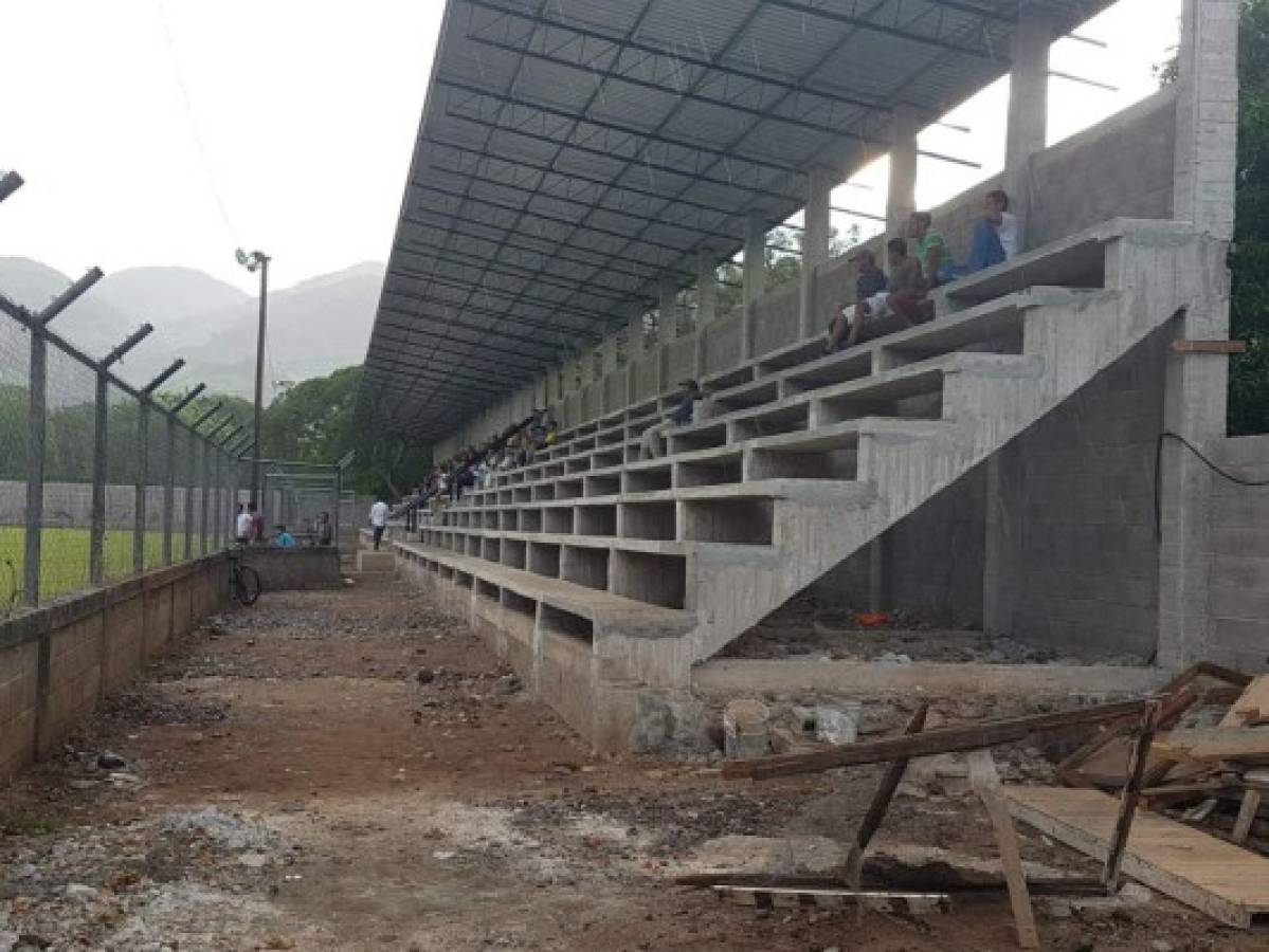 ¡Qué bonito! Así quedó el estadio de Orocuina que será estrenado este sábado