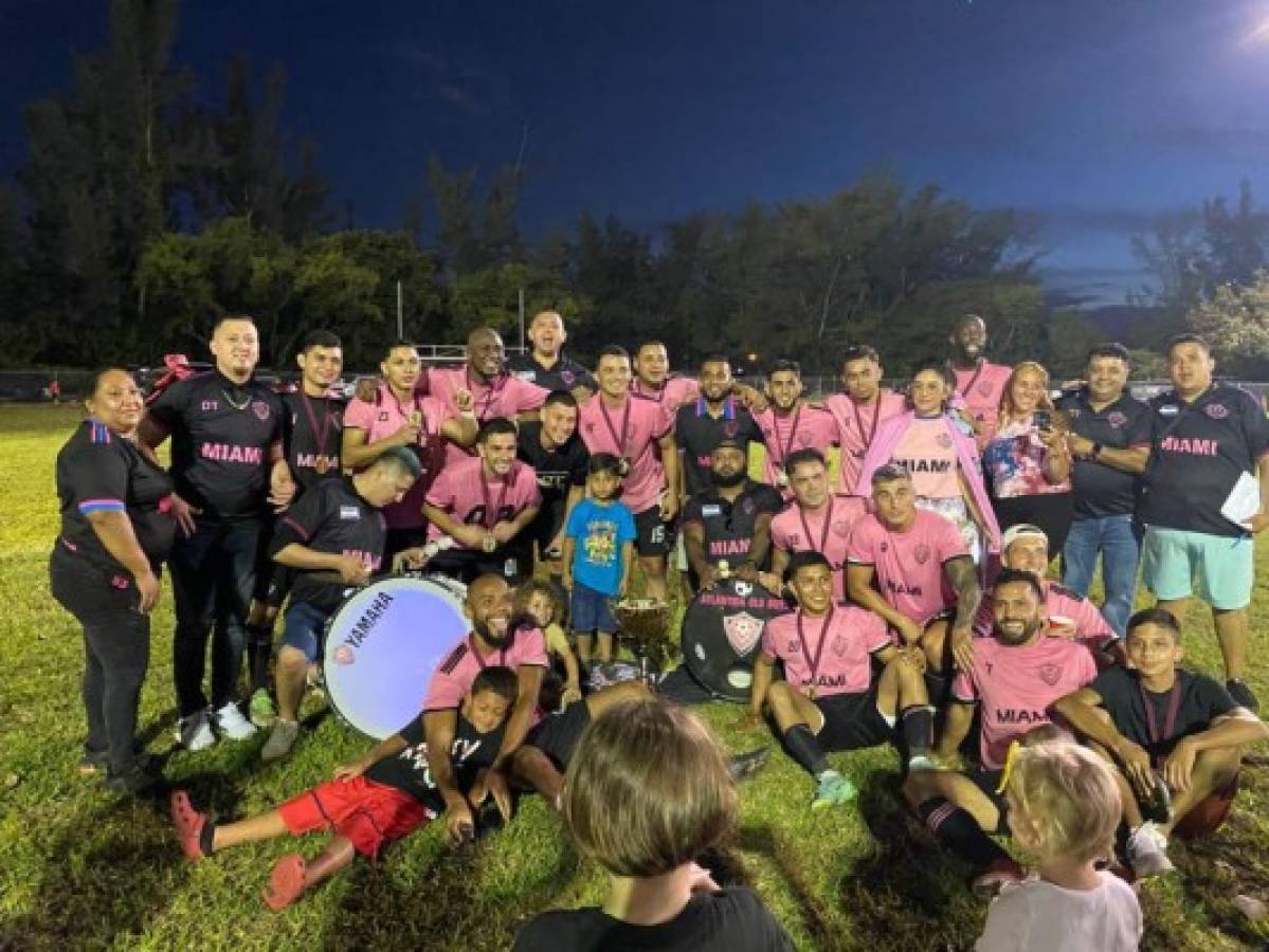 Odis Borjas y la 'Foca' Bernárdez se coronaron campeones en la Liga Catracha de Miami   
